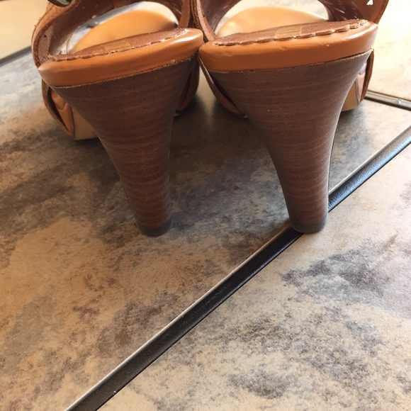 Indigo heels - Picture 4 of 6